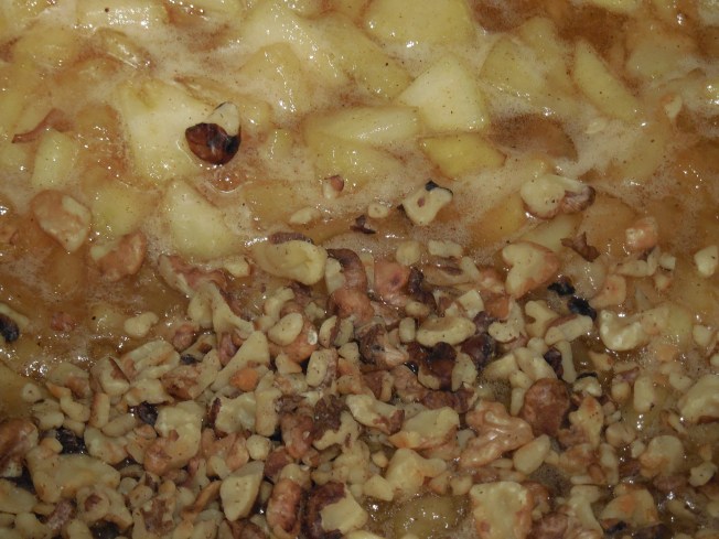 apple pie jam with toasted walnuts